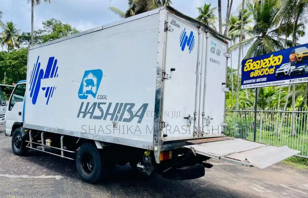 Isuzu Freezer 14.5 2005 Lorry (Used)