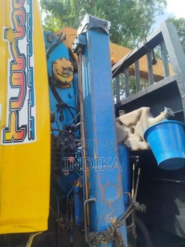 Ashok-Leyland Leyland 2012 Lorry (Used)