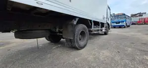 Isuzu Freezer 2015 Lorry (Used)
