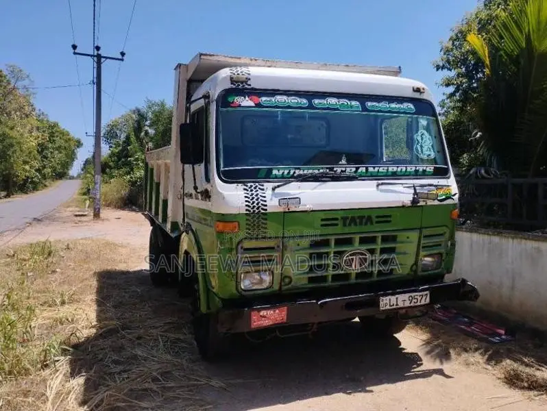 Tata Tipper 2011 Lorry (Used)