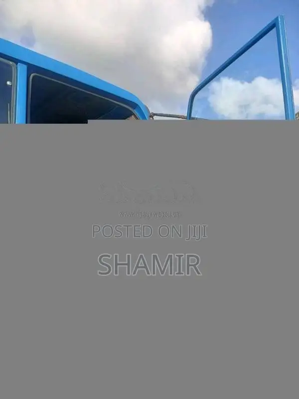 Isuzu Forward 1982 Lorry (Used)