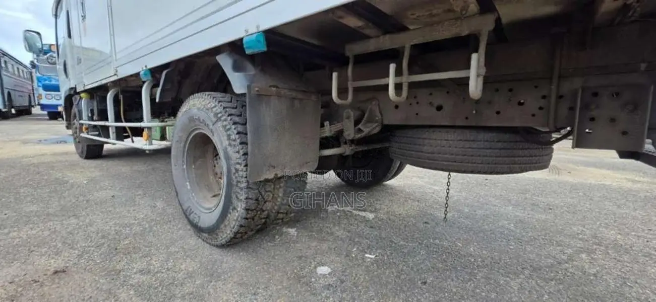 Isuzu Freezer 2015 Lorry (Used)