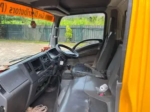 Isuzu ELF 2012 Lorry (Used)