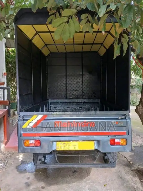 Mahindra Maxximo 2014 Lorry (Used)