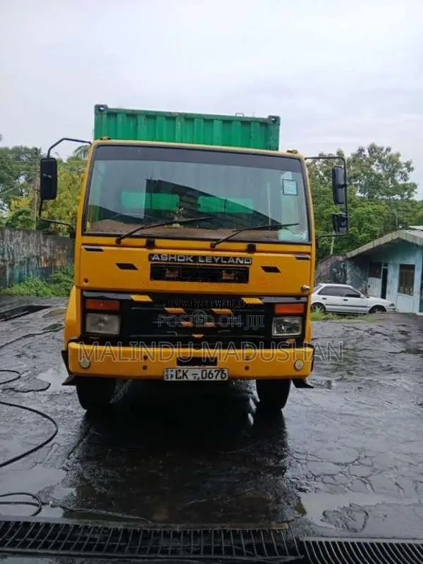 Ashok-Leyland Tusker 2012 Lorry (Used)