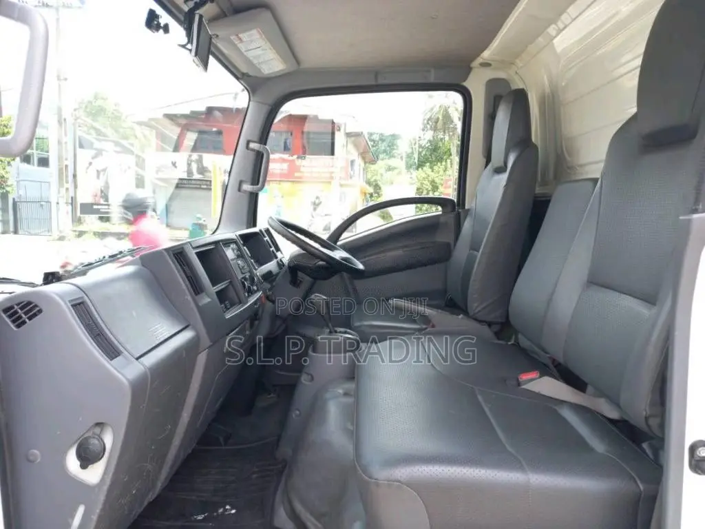 Isuzu ELF 2018 Lorry Unregistered (Recondition)