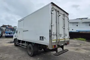 Isuzu Freezer 2015 Lorry (Used)