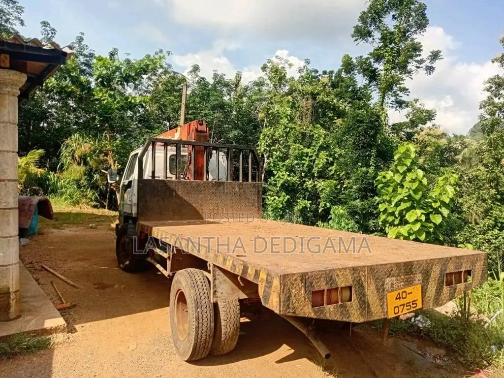 Isuzu Boom Truck 1980 Lorry (Used)