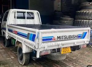 Mitsubishi L300 1980 Lorry (Used)