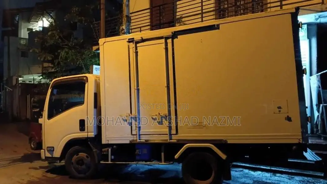 Isuzu Freezer 2010 Lorry (Used)
