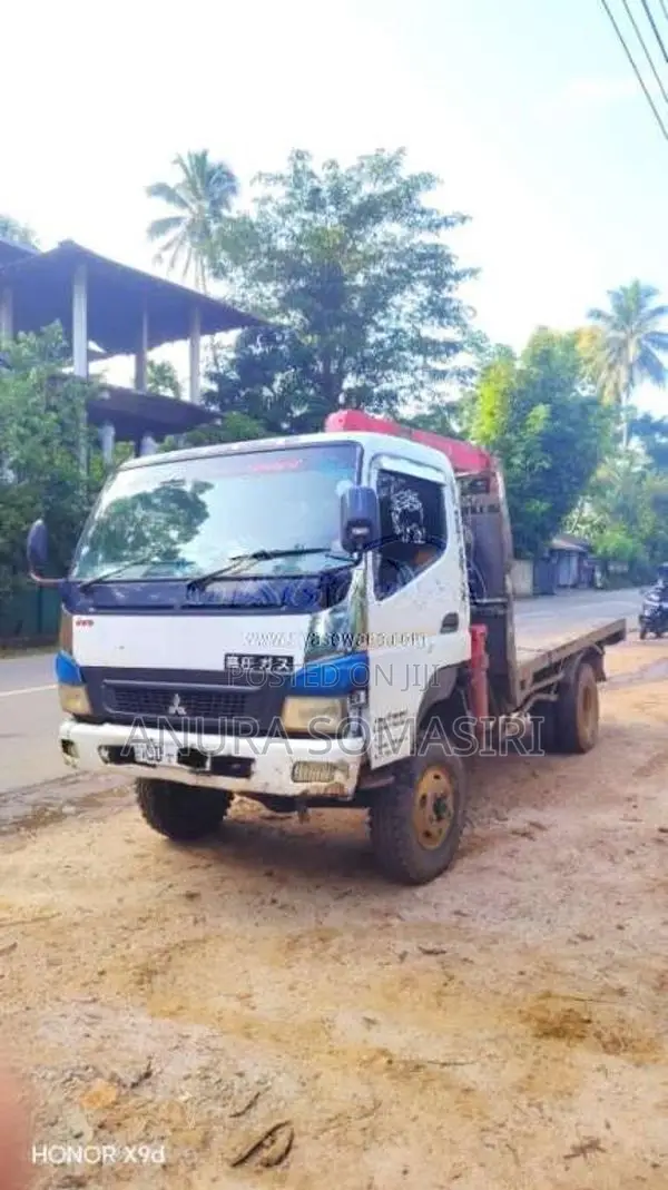Mitsubishi Fuso 4WD 2008 Lorry (Used)