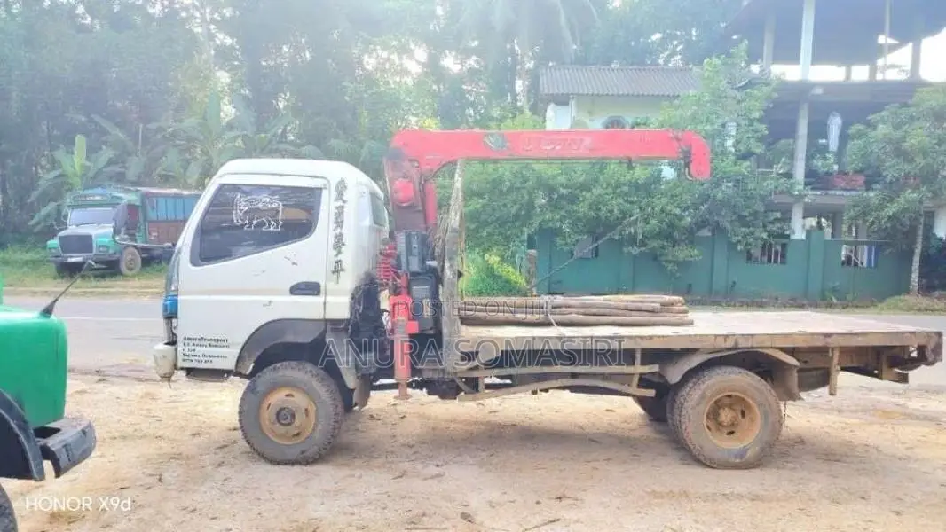 Mitsubishi Fuso 4WD 2008 Lorry (Used)