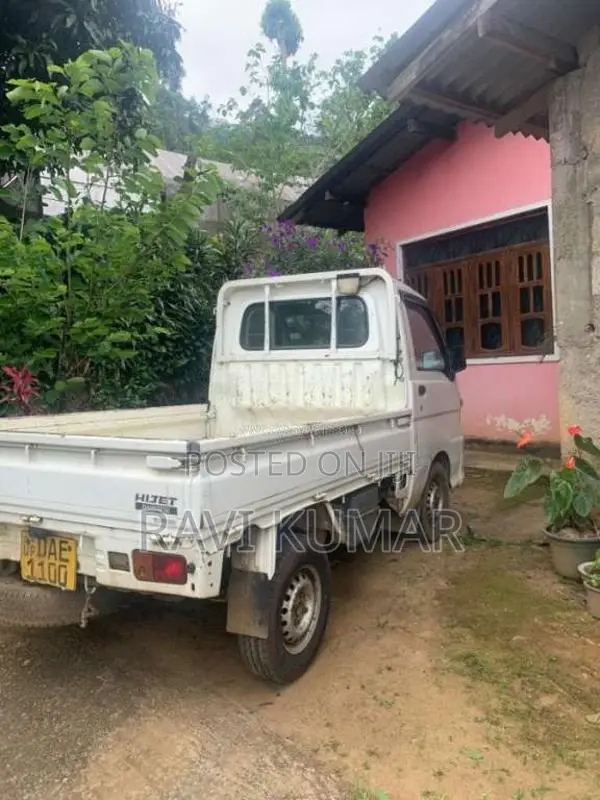 Daihatsu Hijet 2014 Lorry (Used)