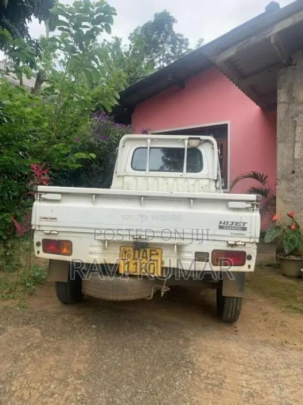 Daihatsu Hijet 2014 Lorry (Used)