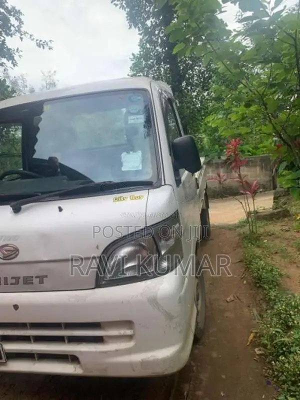 Daihatsu Hijet 2014 Lorry (Used)