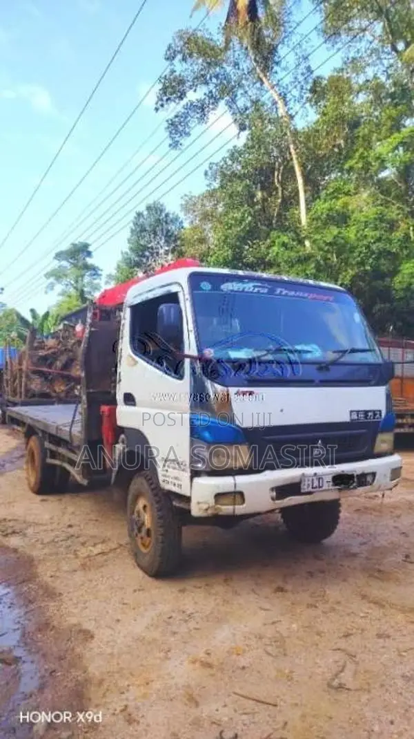 Mitsubishi Fuso 4WD 2008 Lorry (Used)