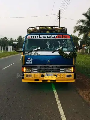Mitsubishi CANTER 1988 Lorry (Used)
