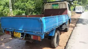 Isuzu ELF 1974 Lorry (Used)