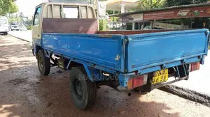 Isuzu ELF 1974 Lorry (Used)