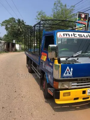 Mitsubishi CANTER 1988 Lorry (Used)