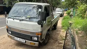 Toyota Dyna 1978 Lorry (Used)