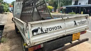Toyota Dyna 1978 Lorry (Used)