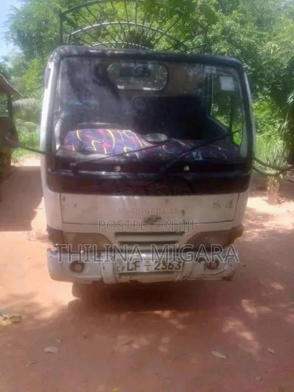 Yuejin 250 2010 Lorry (Used)