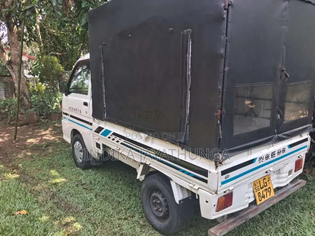 Daihatsu Hijet 2003 Lorry (Used)