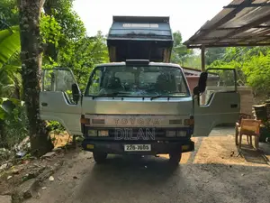 Toyota Dyna 1999 Lorry (Used)