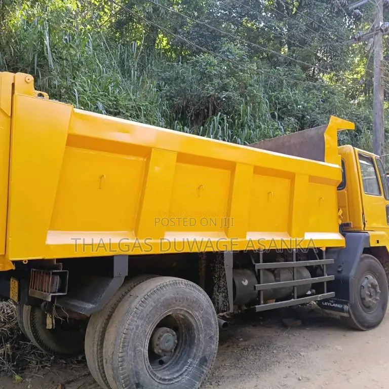 Ashok-Leyland Tipper 2011 Lorry (Used)