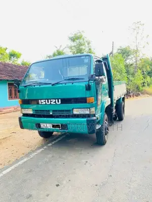 Isuzu Juston Forward 2014 Lorry (Used)
