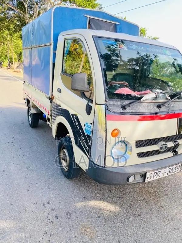 Tata Dimo Batta 2011 Lorry (Used)