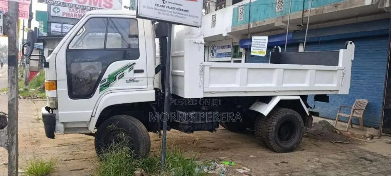 Isuzu Juston Forward 1996 Lorry (Used)