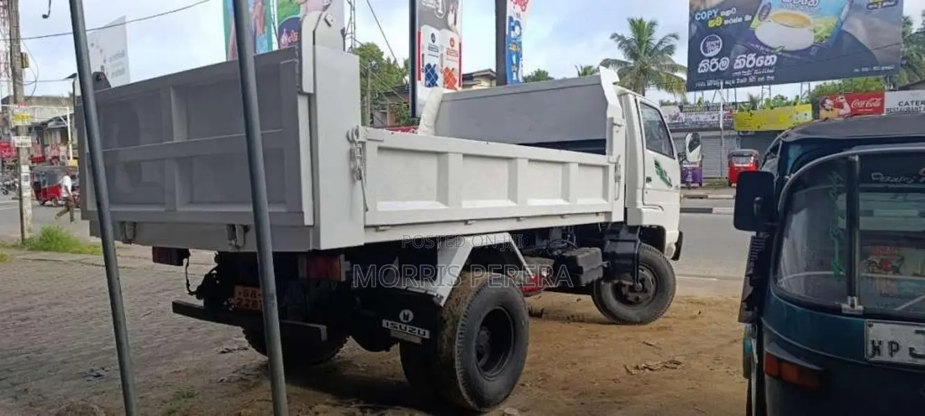 Isuzu Juston Forward 1996 Lorry (Used)