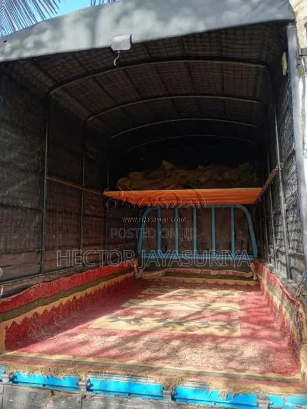 Isuzu ELF 1984 Lorry (Used)