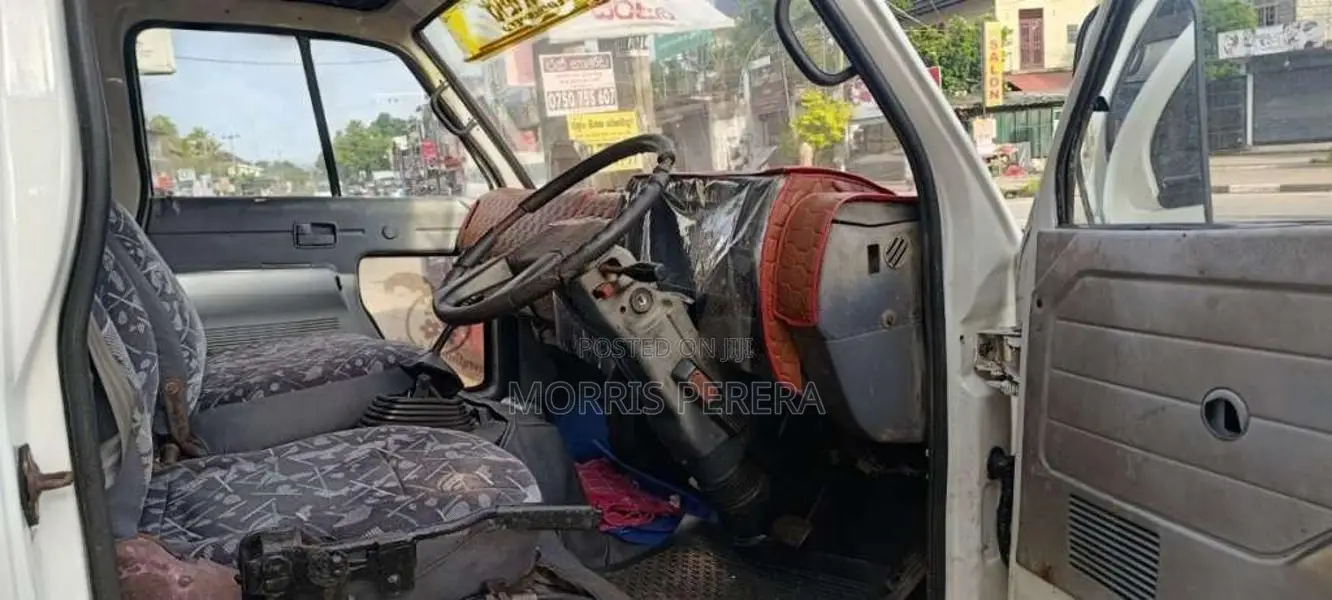 Isuzu Juston Forward 1996 Lorry (Used)