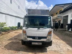 Nissan Cabstar 2015 Lorry (Used)