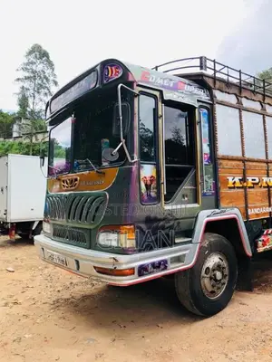 Ashok-Leyland Comet Super 2007 Lorry (Used)