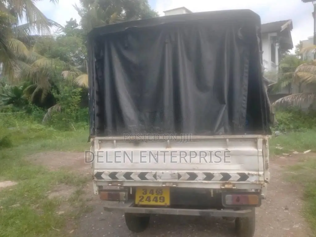 Mitsubishi T 120 1980 Lorry (Used)