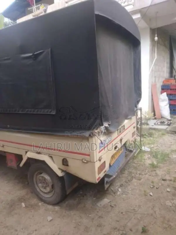 Tata Dimo Batta 2011 Lorry (Used)