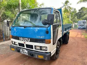 Isuzu Tipper 1981 Lorry (Used)