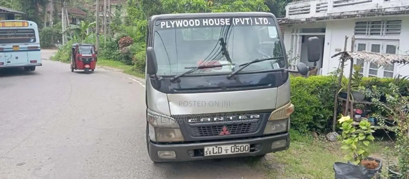Mitsubishi Canter 2002 Lorry (Used)