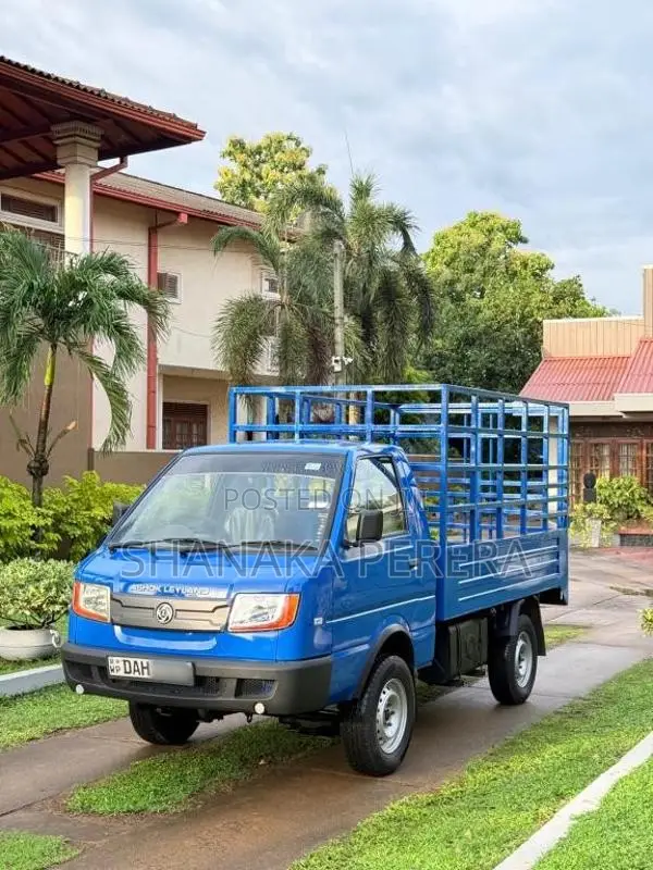 Ashok-Leyland Dost 2020 Lorry (Used)