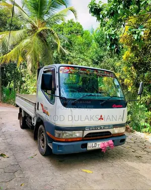 Mitsubishi Canter 2002 Lorry (Used)
