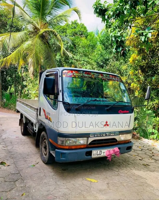 Mitsubishi Canter 2002 Lorry (Used)