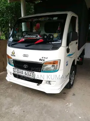 Tata Dimo Batta 2015 Lorry (Used)