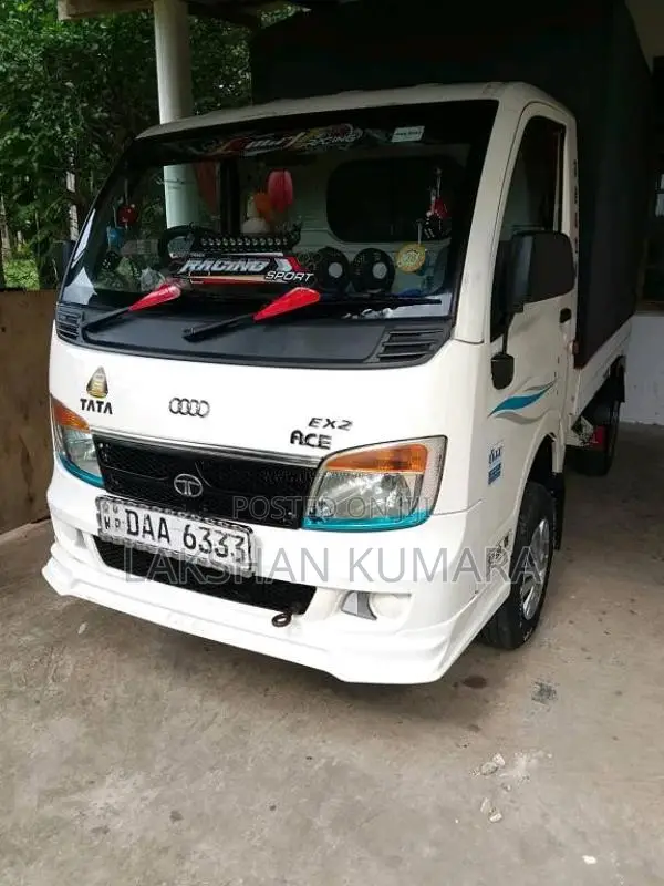 Tata Dimo Batta 2015 Lorry (Used)