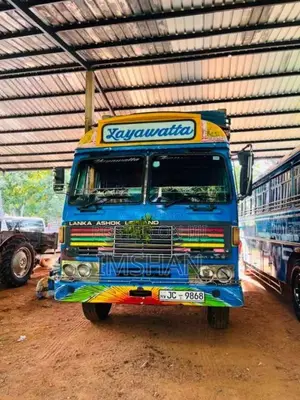Ashok-Leyland Leyland 2004 Lorry (Used)