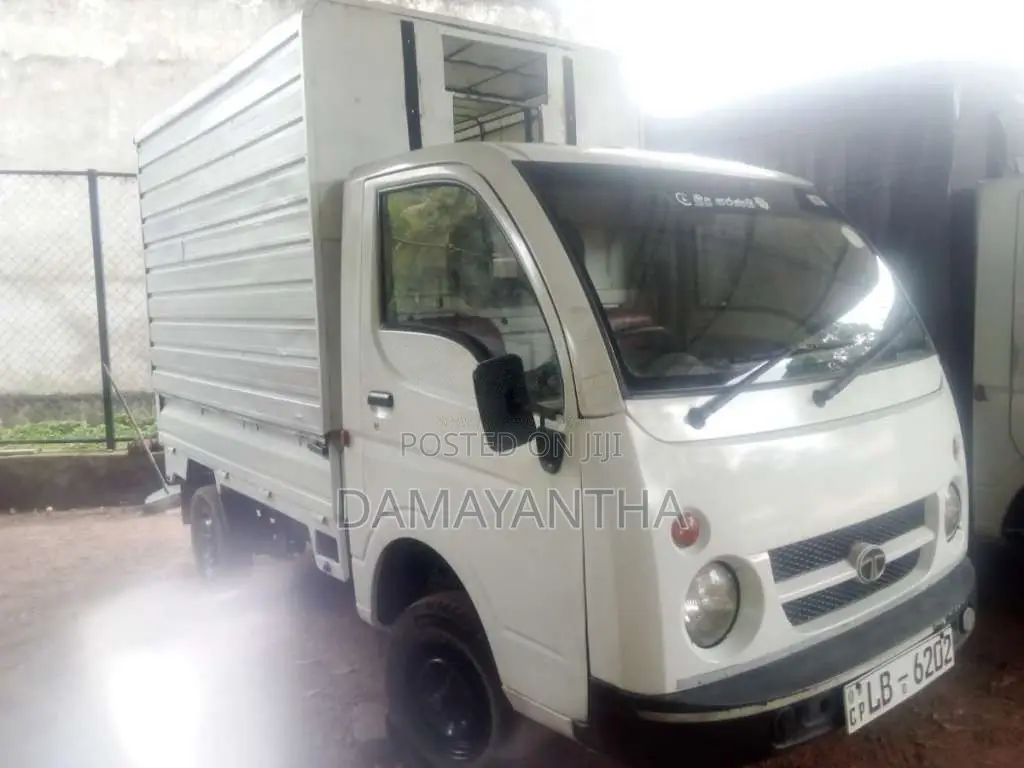 Tata Dimo Batta 2006 Lorry (Used)