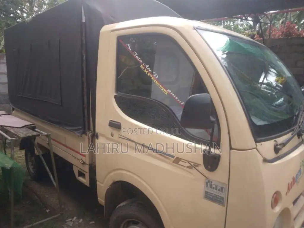 Tata Dimo Batta 2011 Lorry (Used)